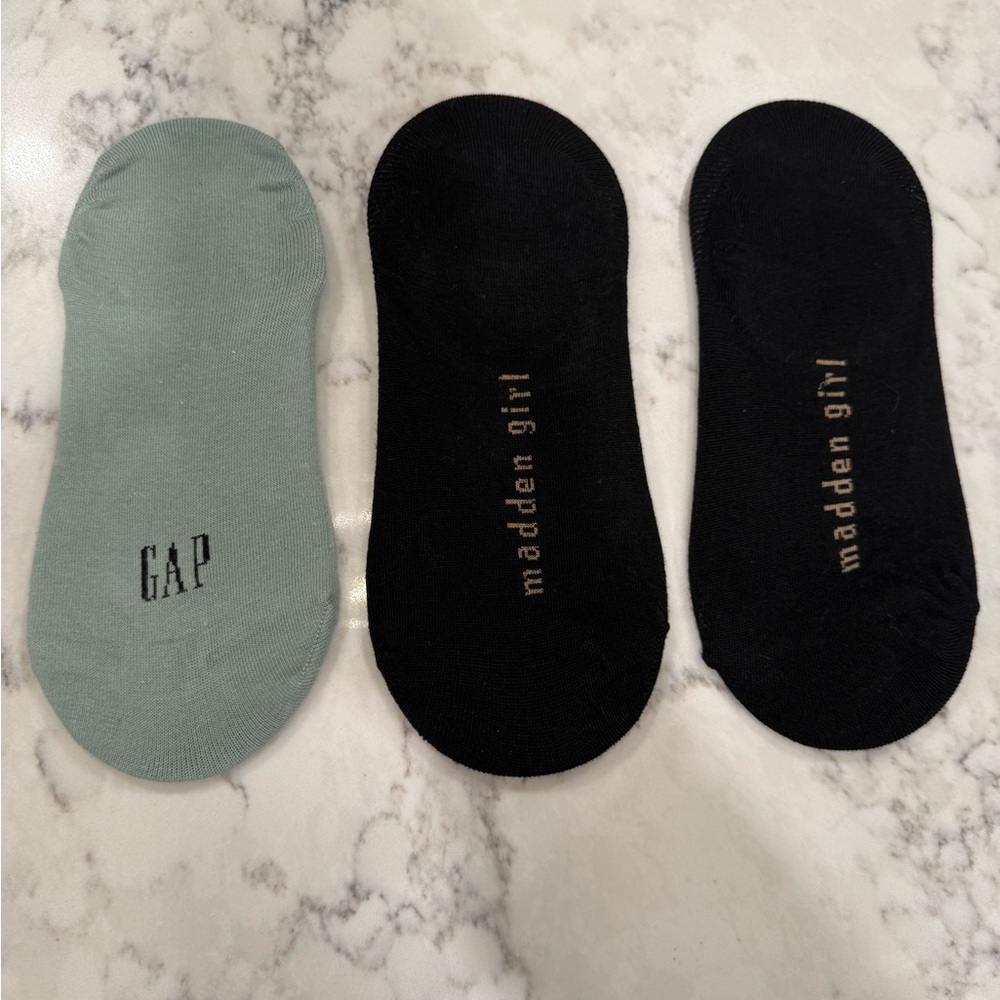 NWT! 3 pairs no-show socks - liners.